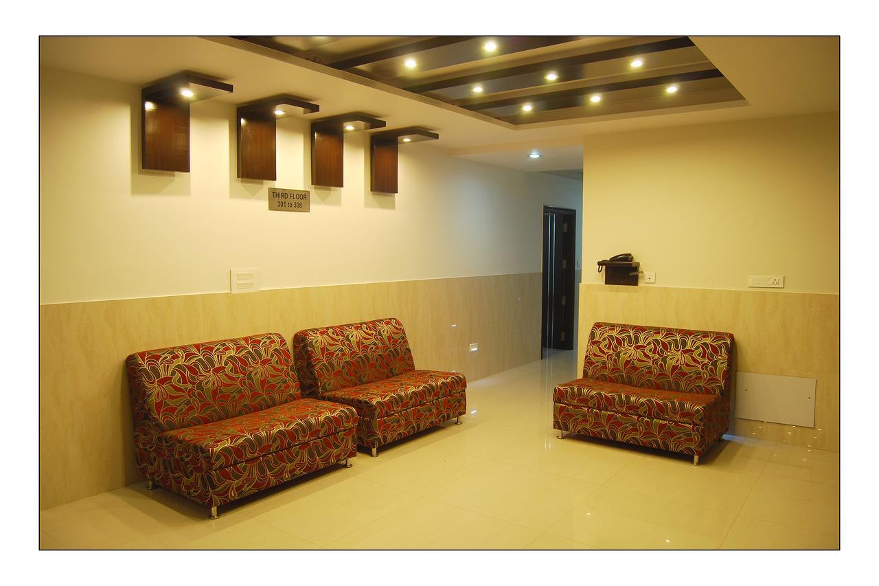 Hotel Jinendra Palace Jaipur Luaran gambar