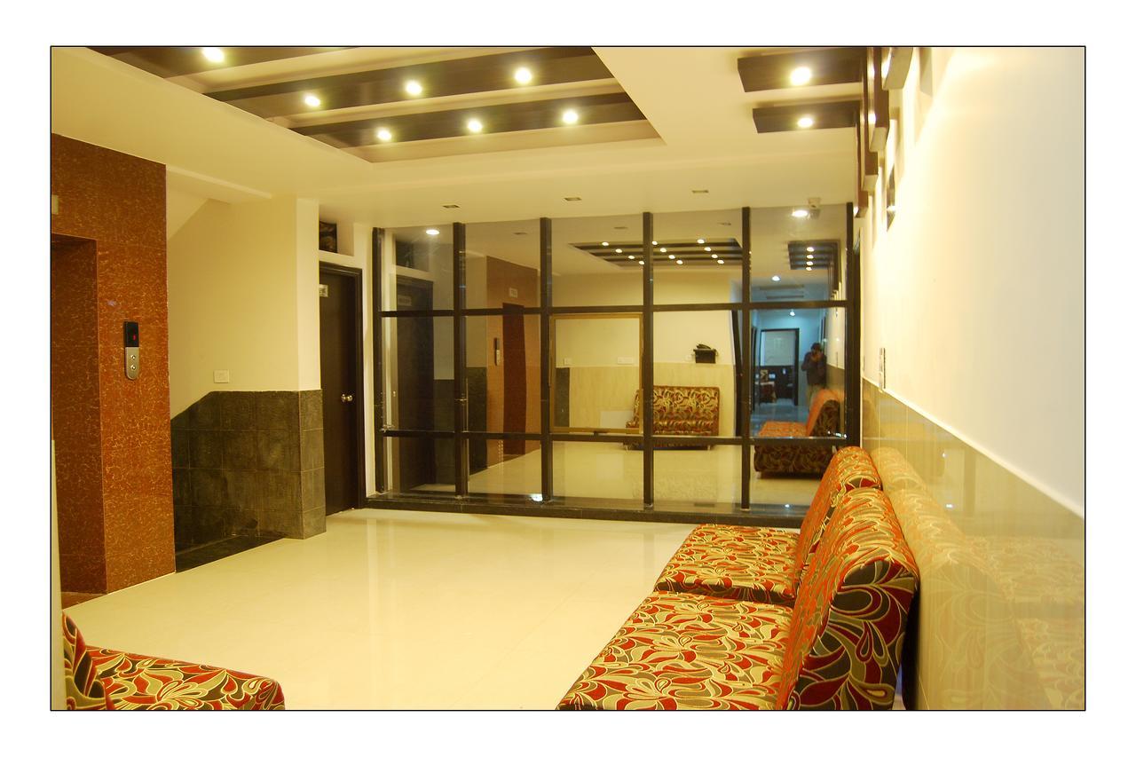 Hotel Jinendra Palace Jaipur Luaran gambar