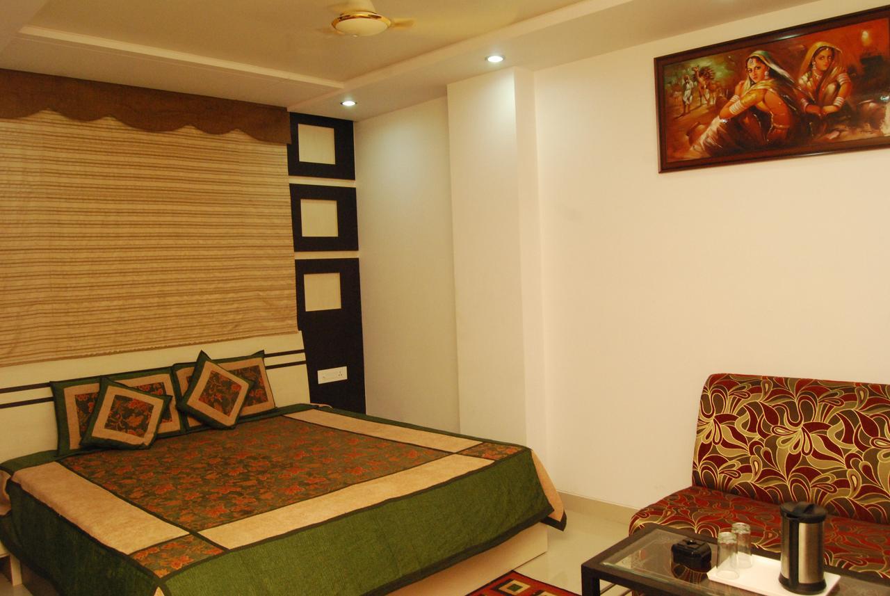 Hotel Jinendra Palace Jaipur Luaran gambar